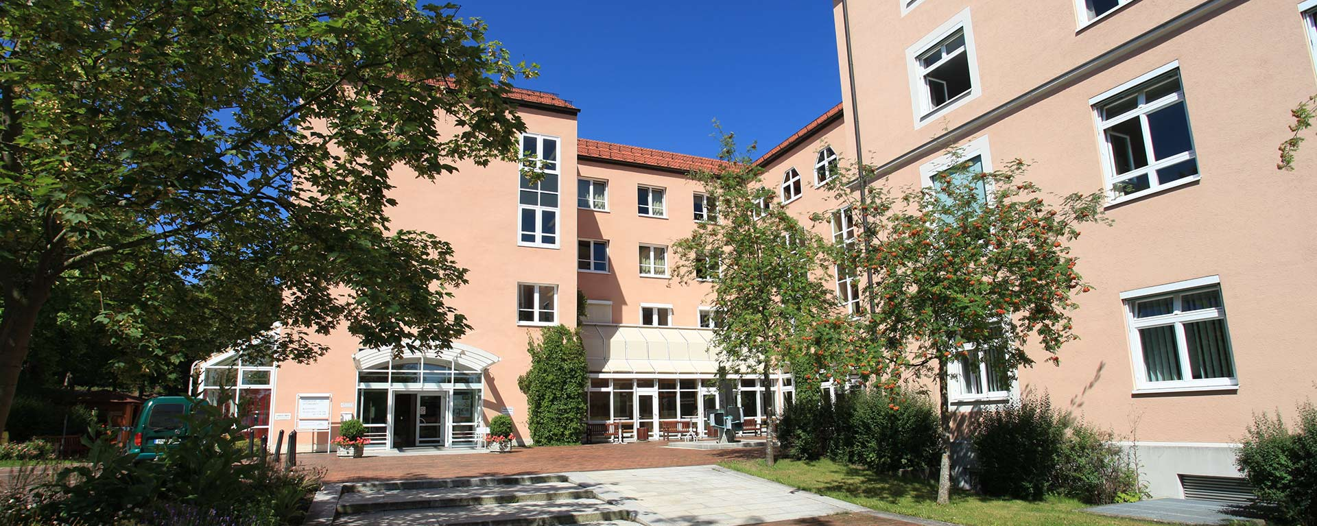 Aussenansicht der Klinik Ottobeuren